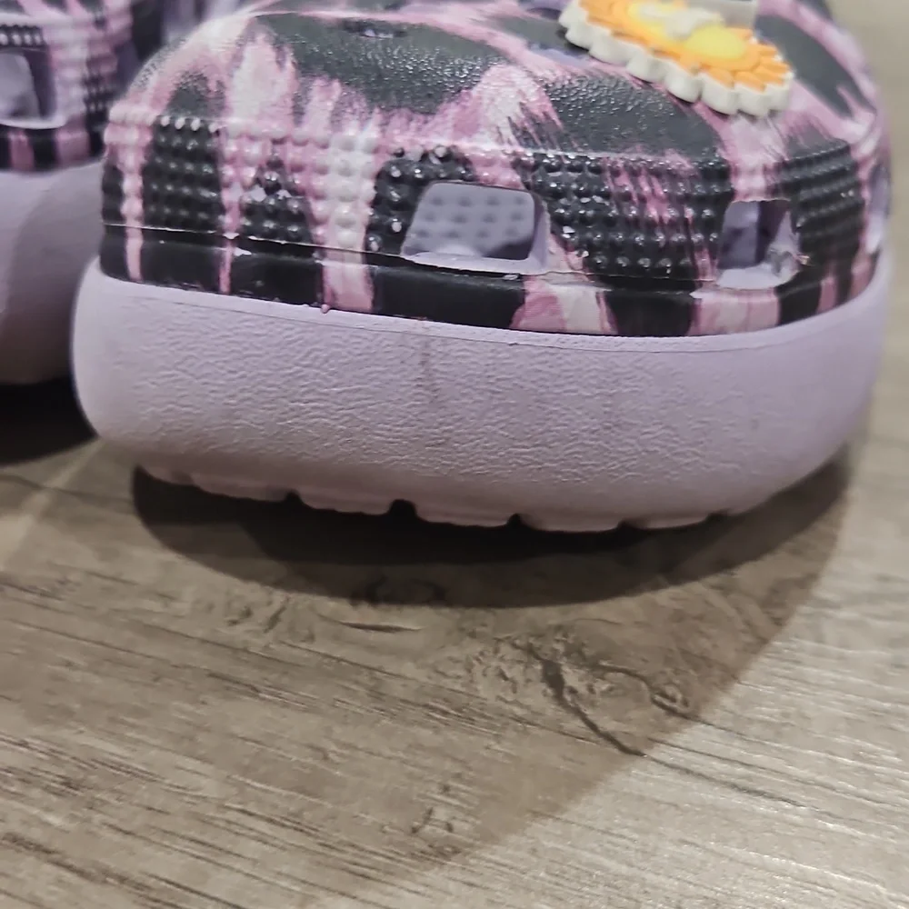 CROCS Kids Platform Clogs in Pink Purple Leopard Print